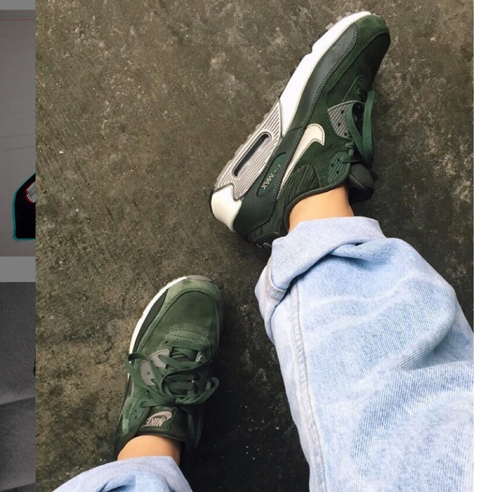 Women's Green Nike Air Max 90